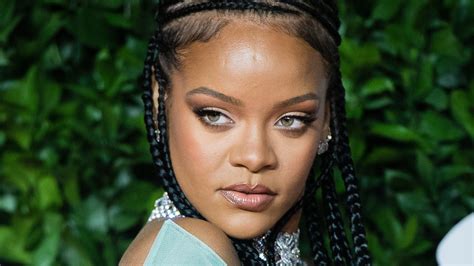 Rihanna Net Worth; How Rich is Rihanna?