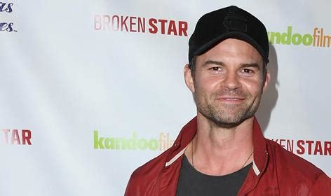 Daniel Gillies Biography, Career, Height, Wife, Children